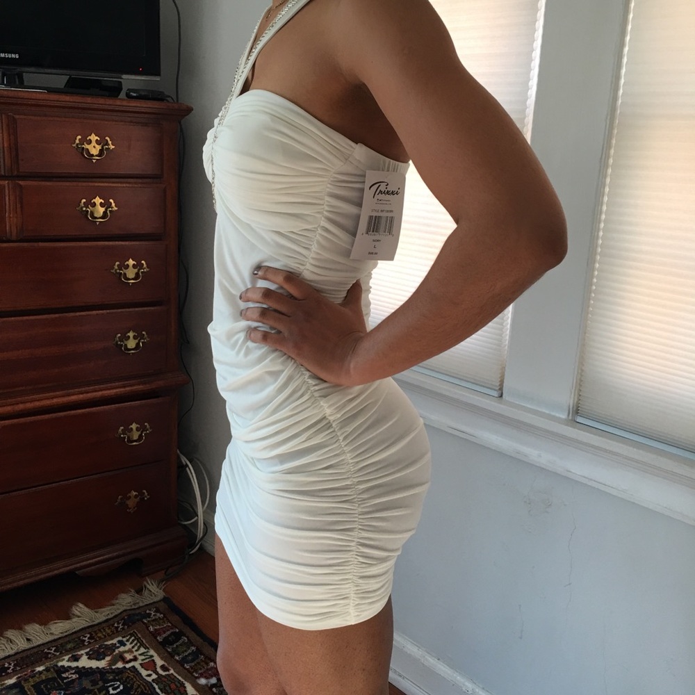 Beaded Bodycon Dress (2️⃣ available) - Picture 3 of 6